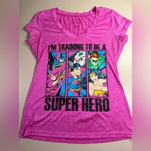 Justice League Pink I'M TRAINING TO BE A SUPER HERO T-shirt Women Small